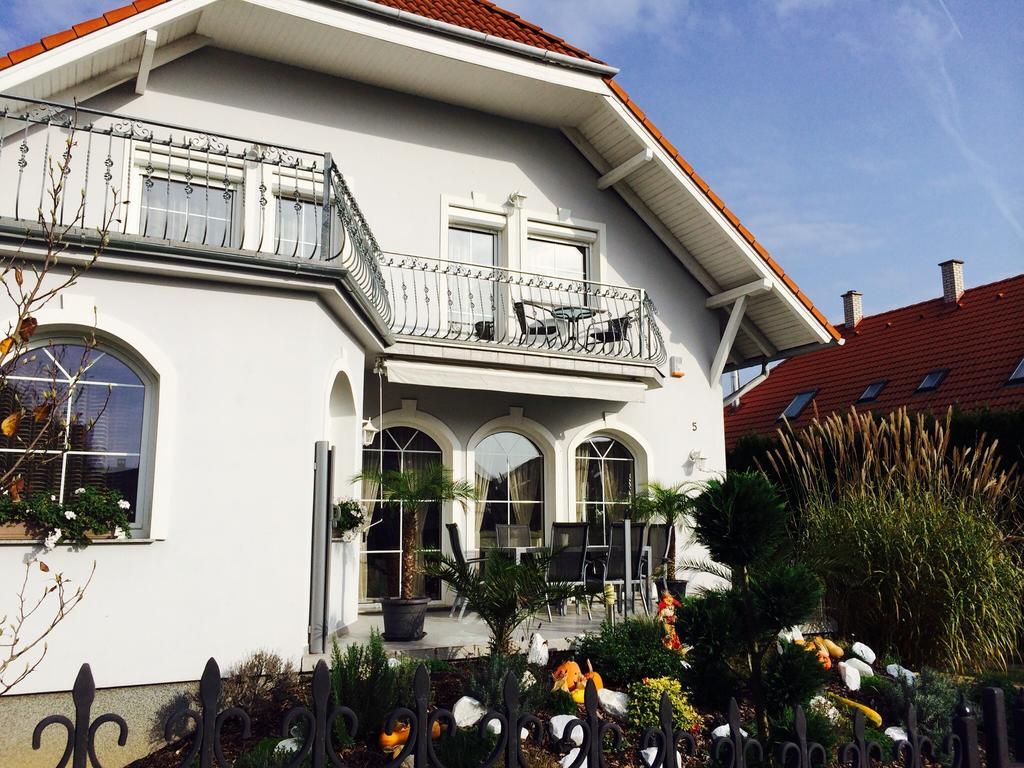 Judit Vendégház Bük Exterior foto